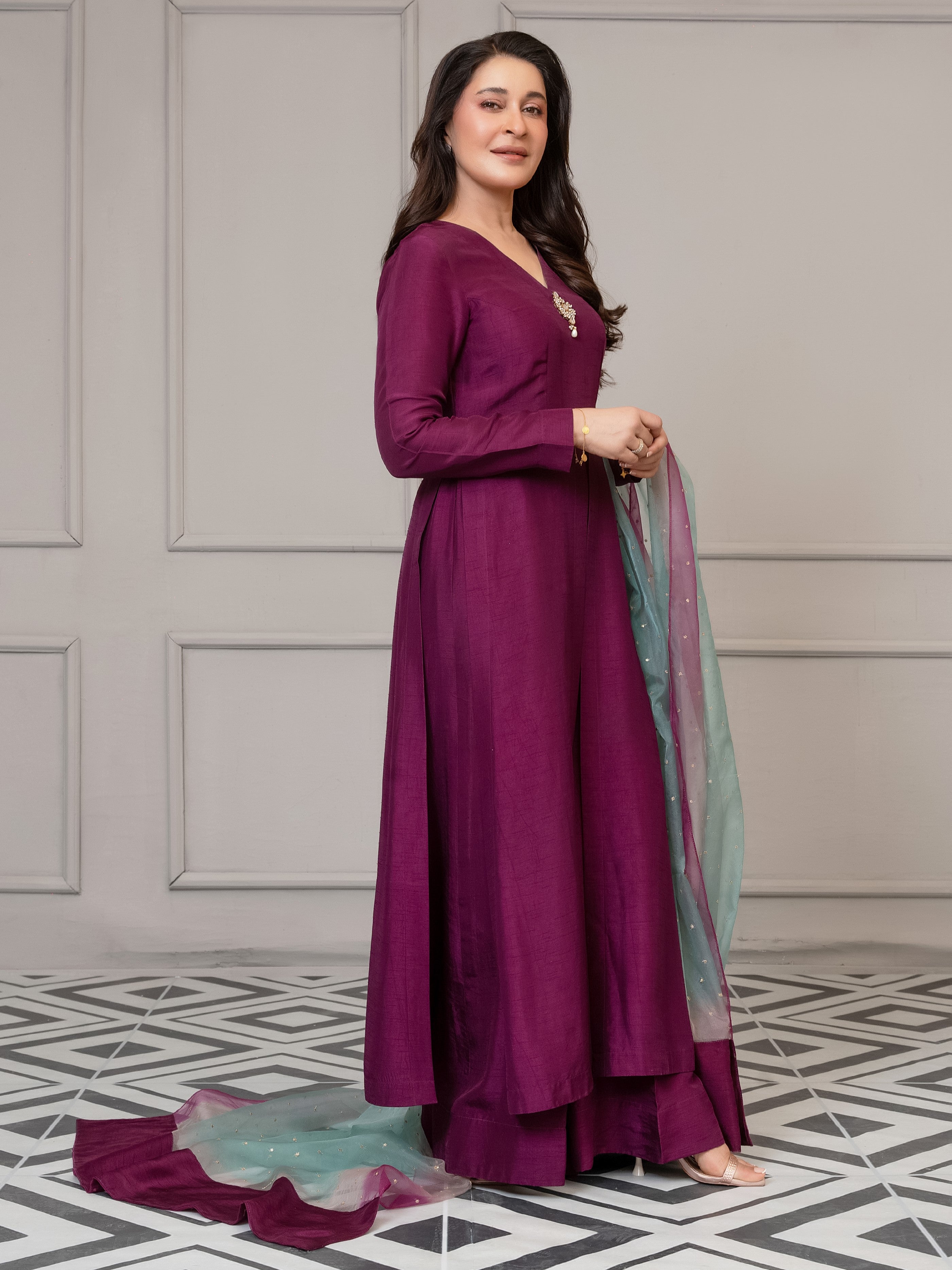 Jamni – Sheen by Shaista Lodhi