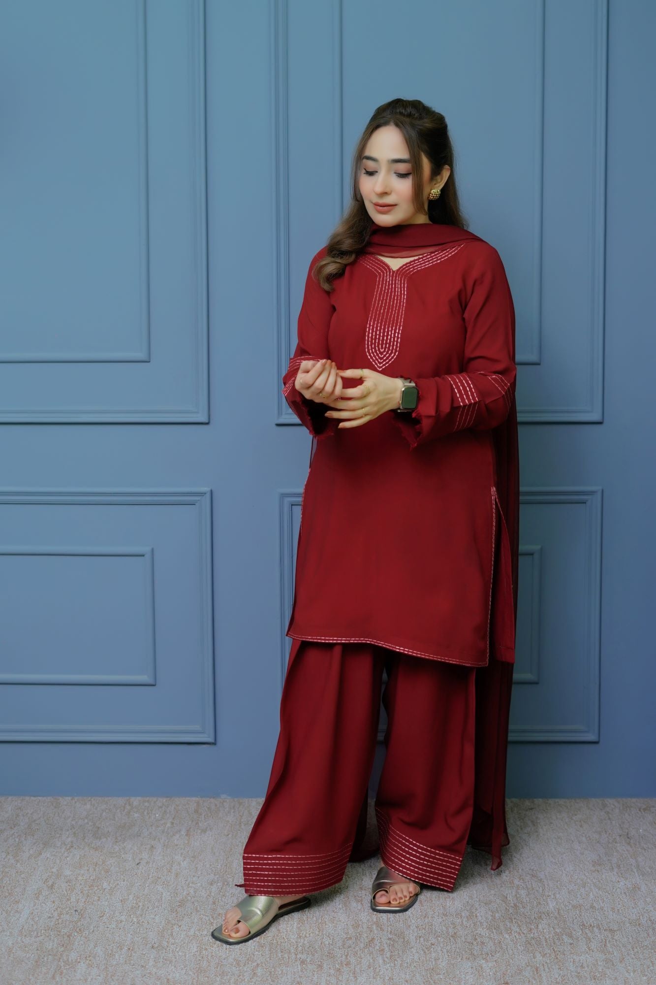 Nisa Maroon