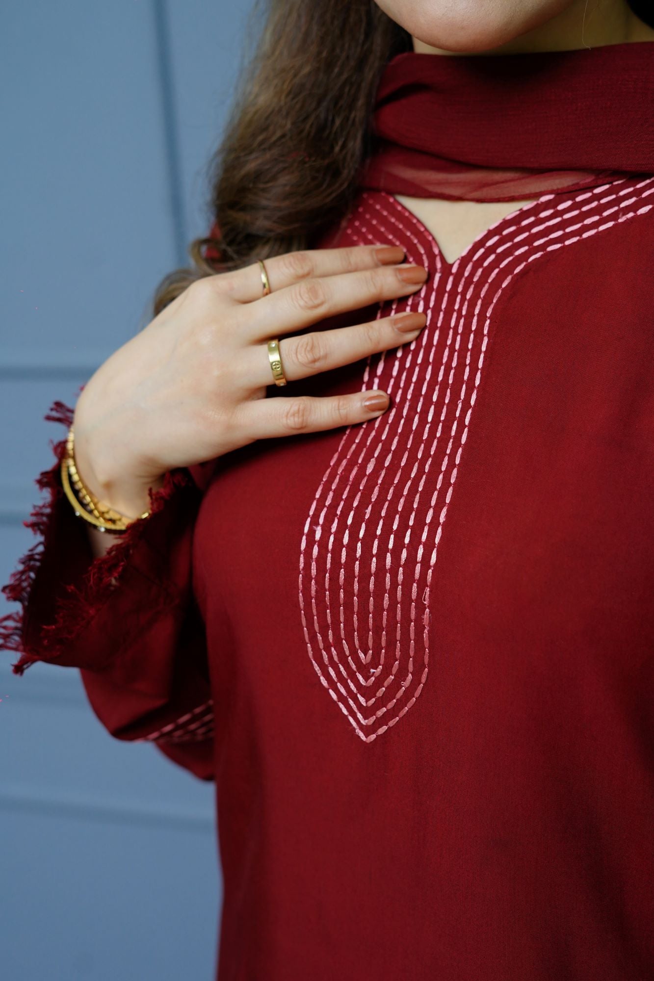 Nisa Maroon