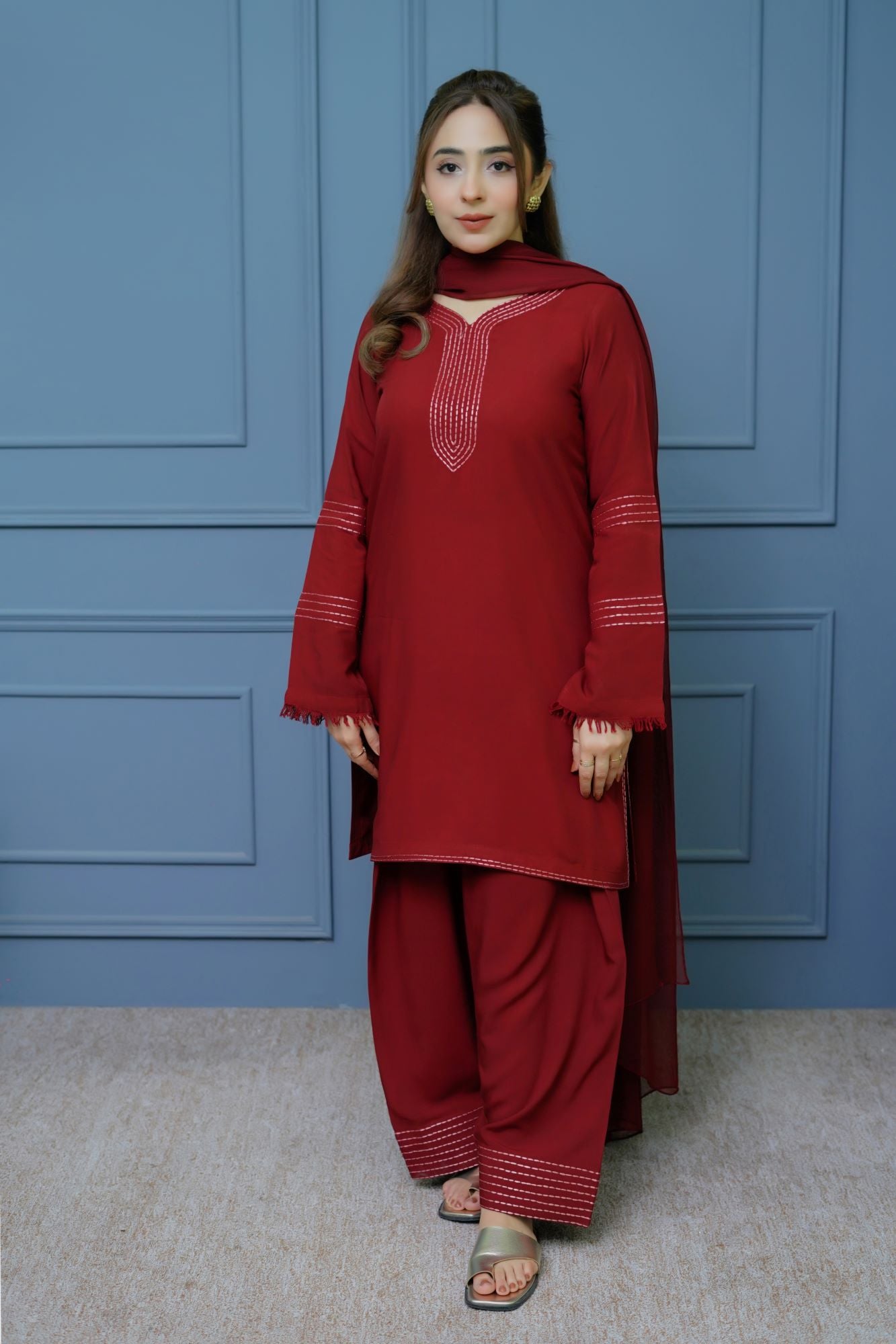 Nisa Maroon