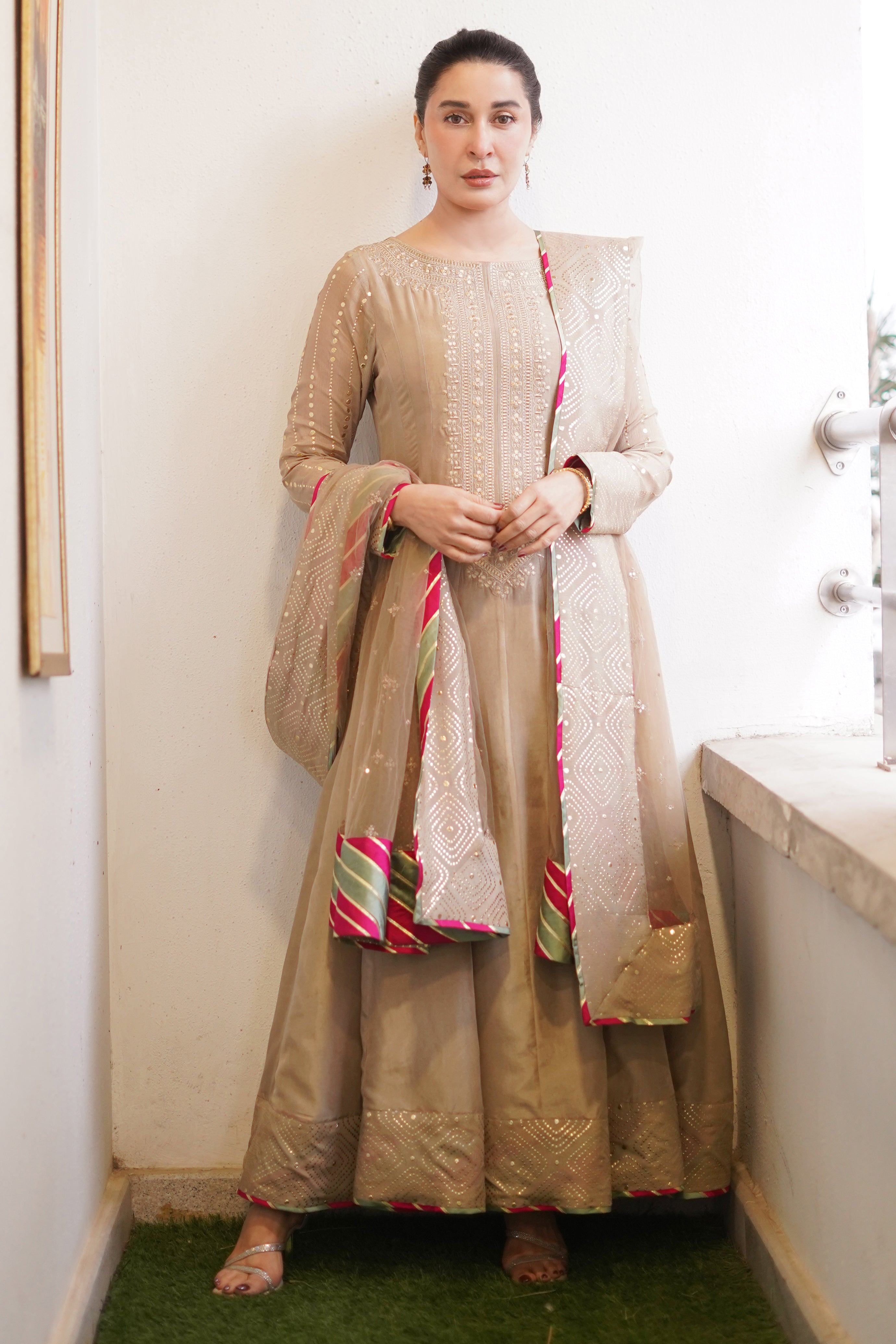 Noor-e-Nazar (Peshwas) – Sheen by Shaista Lodhi